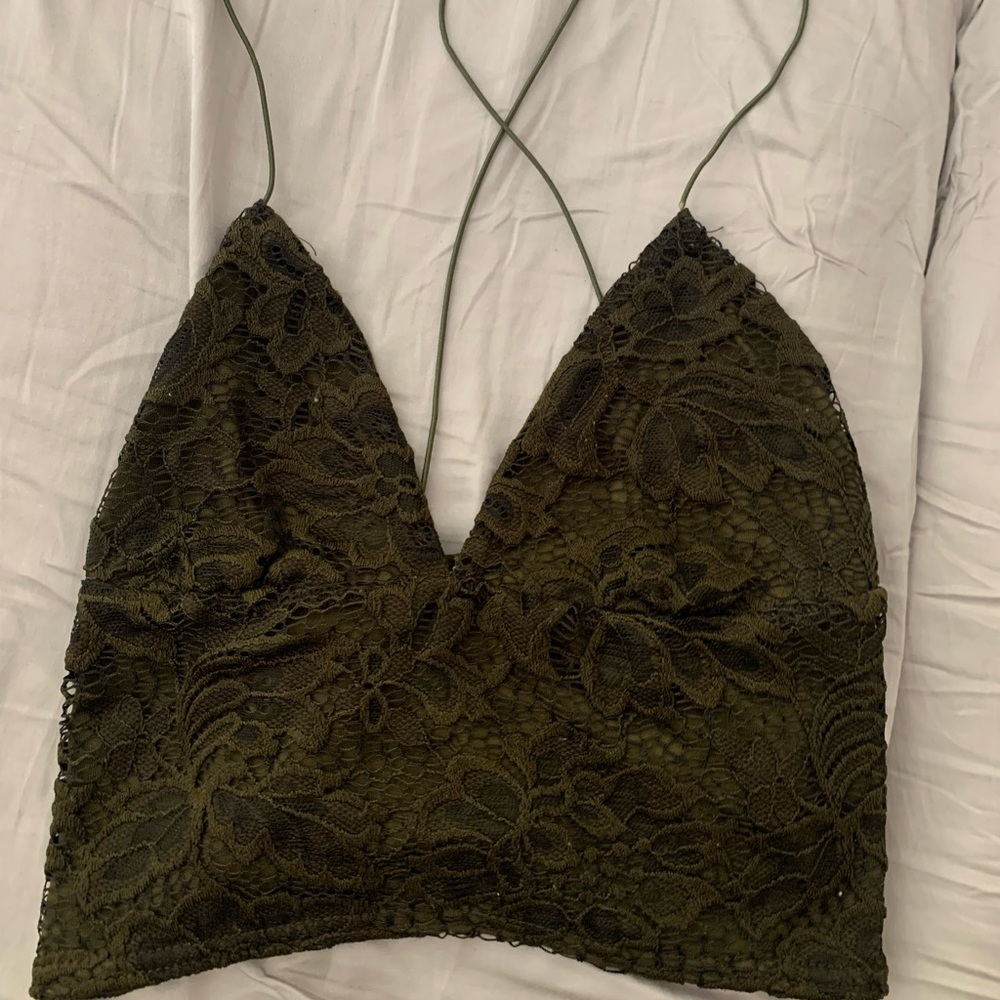 Urban Outfitters green Size (M) crop top